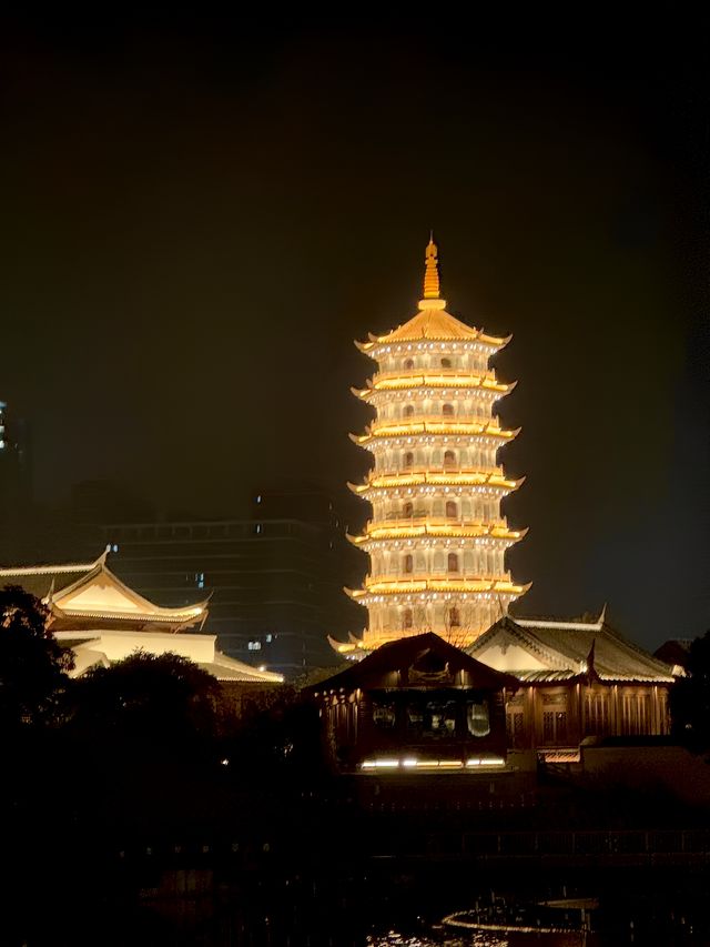 福州閩越水鎮夜景很美