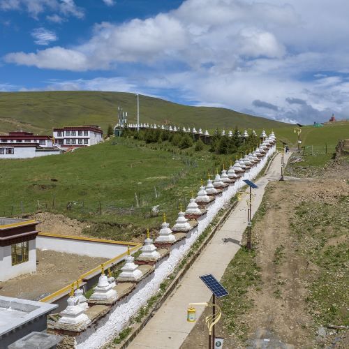 當你去了甘孜藏族自治州等地的9日遊