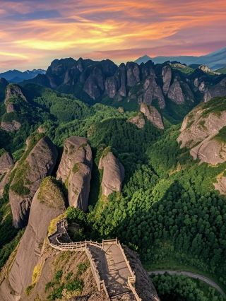 Hiking Mount Lang with Kids! These 4 Pitfalls Made Me Want to Jump into the Danxia
