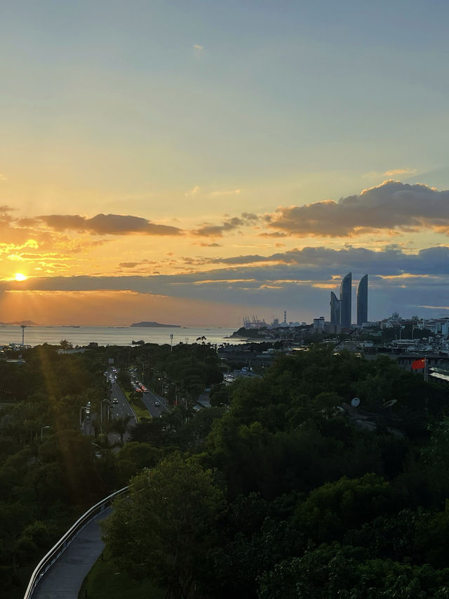 色彩鮮明嘅地標，對望鼓浪嶼嘅廈門海港英迪格