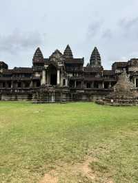 Angkor Wat Day Trip From Phnom Penh, Here Is how To do it! It’s Possible! 