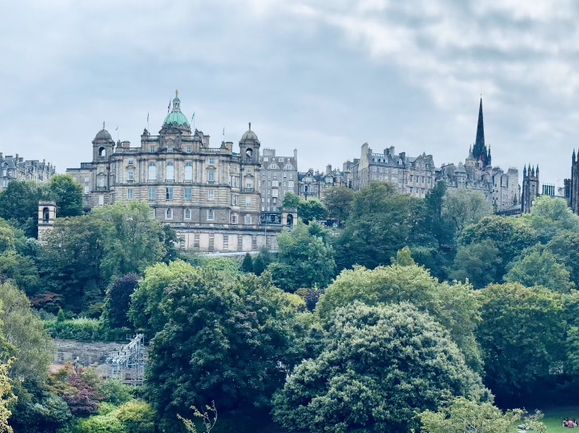 Edinburgh, Scotland: The Enchanting Capital of the Highlands Edinburgh, Scotland: The Enchanting Capital of the Highlands