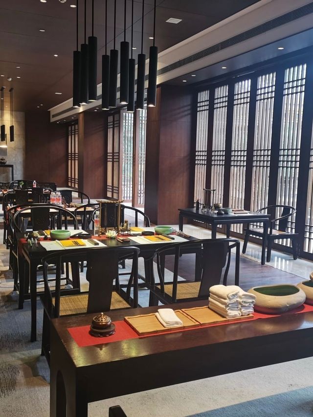 來峨眉山住哪？這家溫泉酒店閉眼訂不踩雷~
