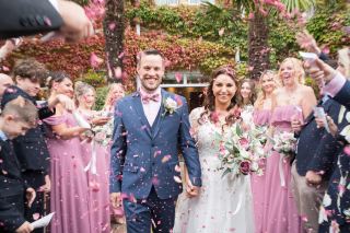 ประสบการณ์งานแต่งงานสุดสมบูรณ์แบบที่โรงแรม The Connaught Spa