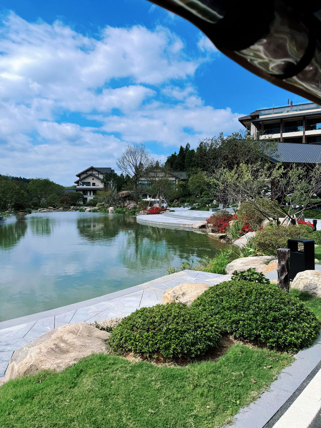 隱世於山野間,泡一場私湯溫泉 隱世於山野間,泡一場私湯溫泉