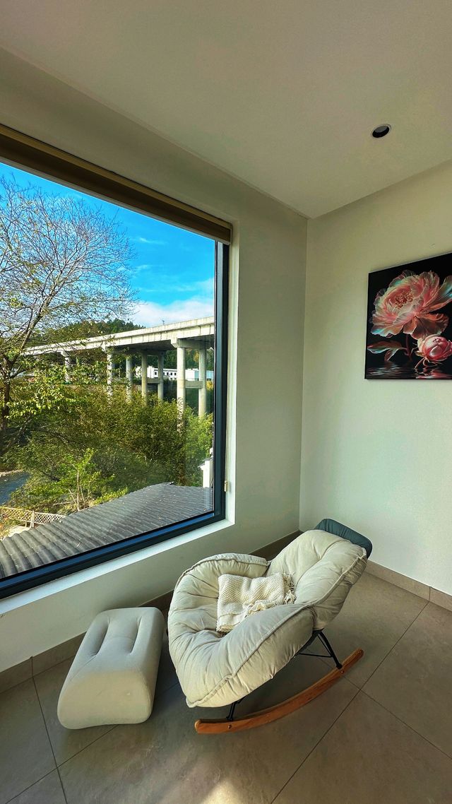 婺源神仙民宿！月亮灣對面的治癒小天地   來婺源住對地方太加分✨ 凡塵民宿的地理位置絕了，對面就是月