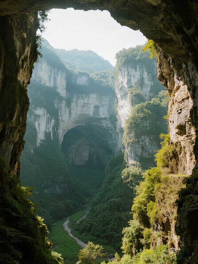 廣西通靈大峽谷親子遊探秘侏羅紀！娃見桫欏超興奮