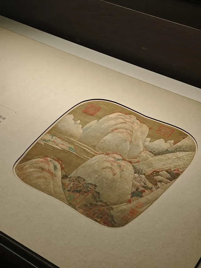 當我以站姐的方式，在上海博物館拍文物