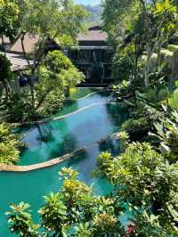 普吉島|鉑爾曼酒店，懸崖上的寧靜天堂