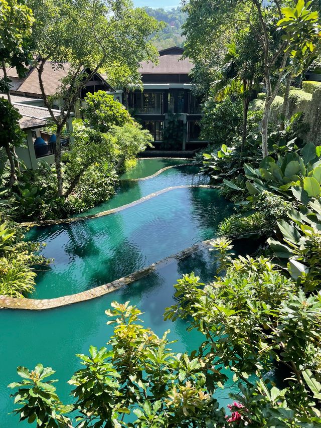 普吉島|鉑爾曼酒店，懸崖上的寧靜天堂