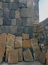 亞美尼亞 高加索明鏡上的千年黑色聖殿