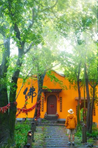Escape to a hidden ancient town in southern Anhui this weekend! A summer getaway that heals the soul