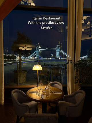 Italian Restaurant with a pretty view of Tower Bridge & London✨🍝🍸✨