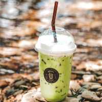 ร้านอาหารริมคลอง สัมผัสใกล้ชิดธรรมชาติในพังงา