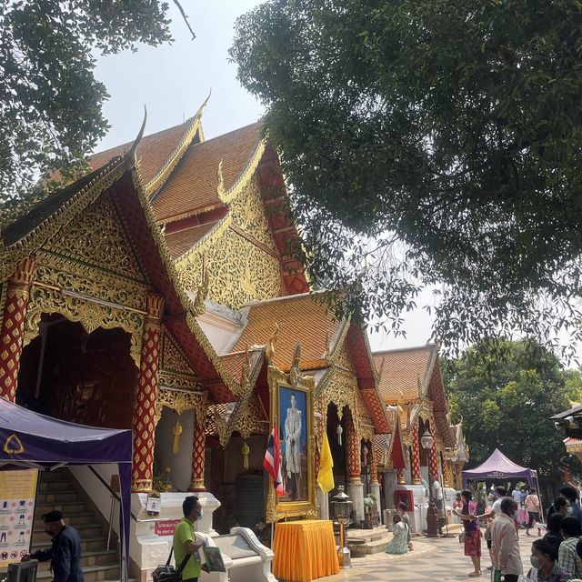 สักการะพระธาตุดอยสุเทพ คู่เมืองล้านนา