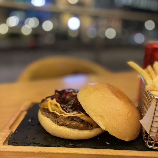 澳門｜平民價錢望巴黎人食和牛漢堡🍔