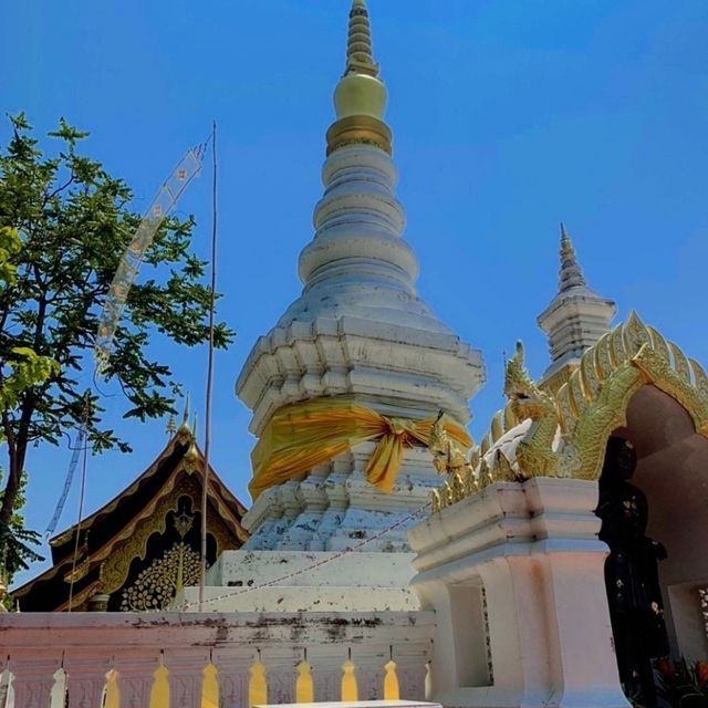 พระไดบุตสึ ลำปาง