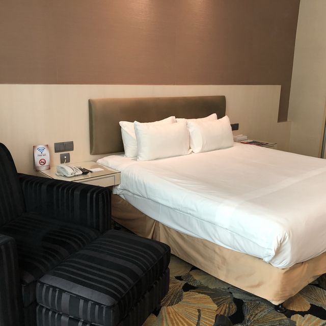Lovely hotel in a shopping complex