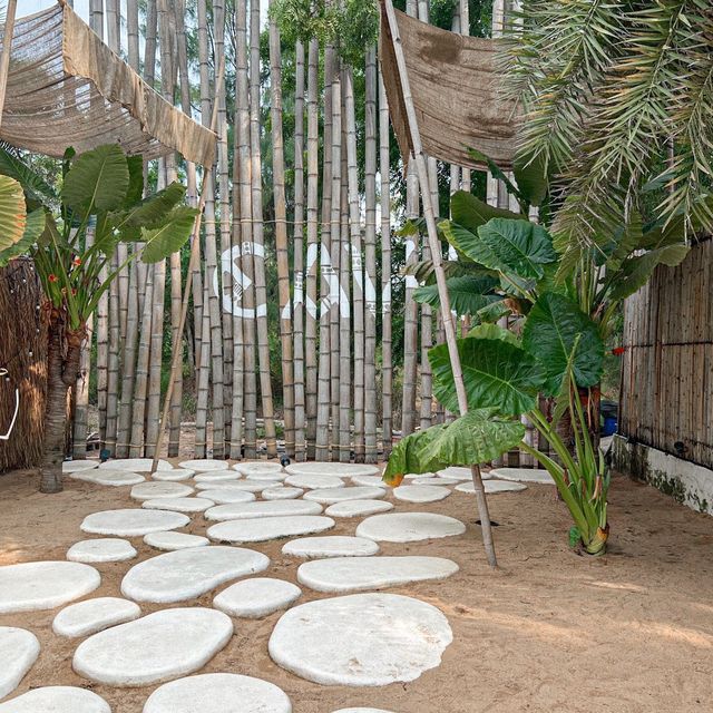 CAVE BEACH CLUB - คาเฟ่สุดชิลริมทะเลพัทยา