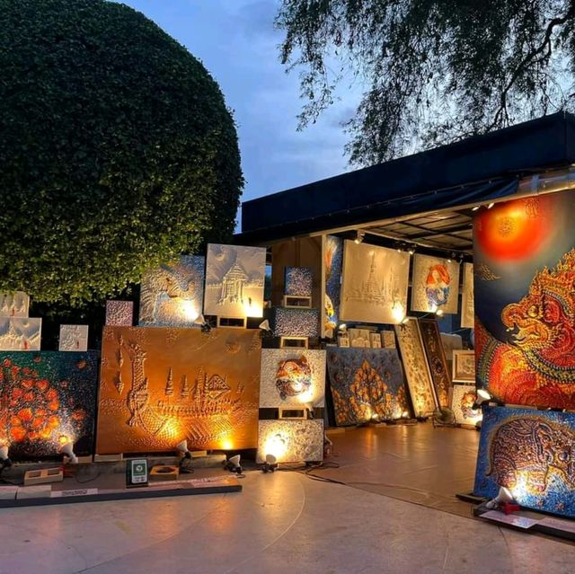 ตลาดสุดชิค สุดชิล ของหัวหิน Cicada Market