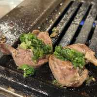 【大阪・福島】芸能人もお忍びで訪れる地鶏焼き店