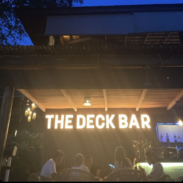 THE DECK BAR 🍹