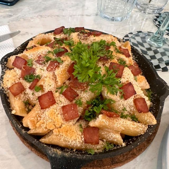 FRENCH AMERICAN CAFE