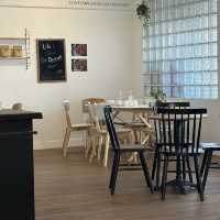 《韓国/コンデ》 cafe 現地の若者も集まるコンデエリアのお洒落カフェ✴︎ 랭보