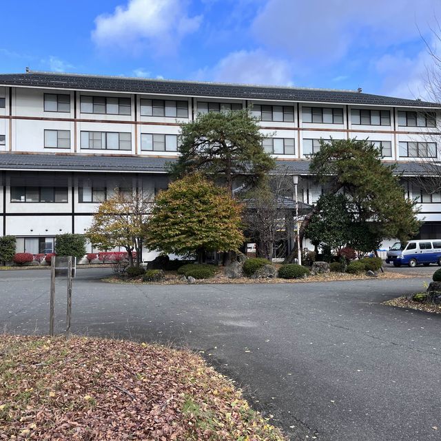 厳美渓すぐそばの温泉旅館、いつくし園