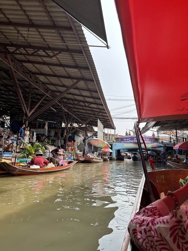 Floating Market Shop and Eat Experience!