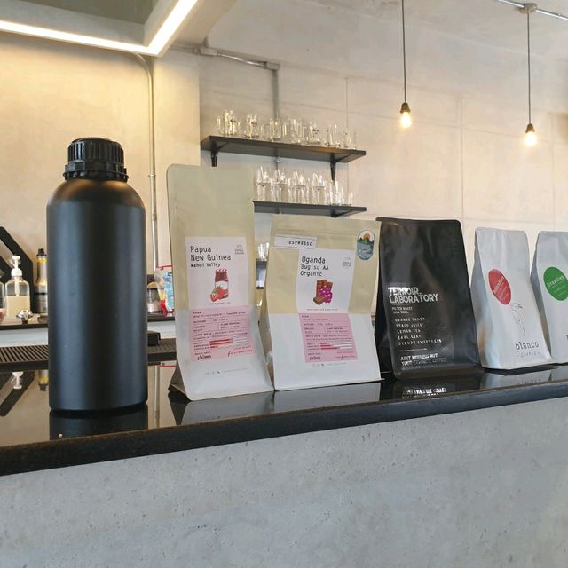Shade Coffee Bar @KhonKaen