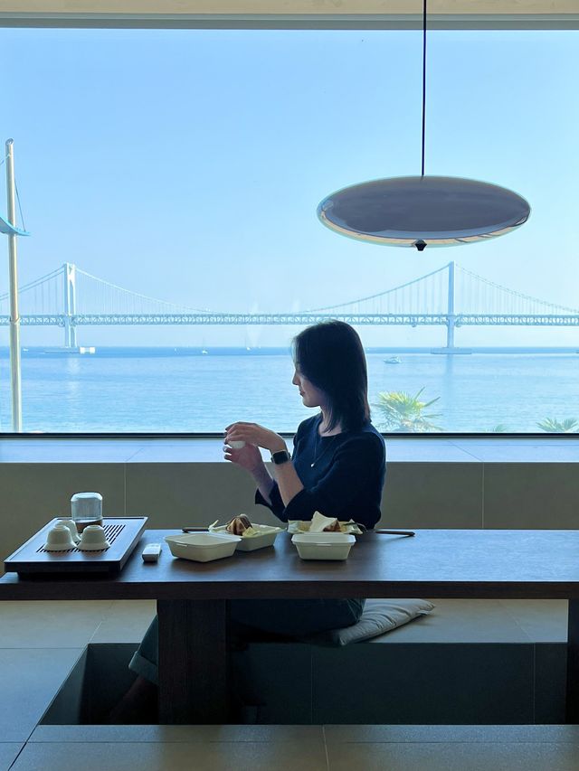 광안대교뷰 햇살맛집 감성숙소를 찾는다면 ‘머무르다 고즈넋’ 