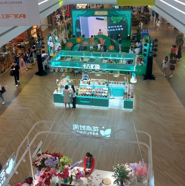 勁多食肆嘅深業上城 勁多食肆嘅深業上城