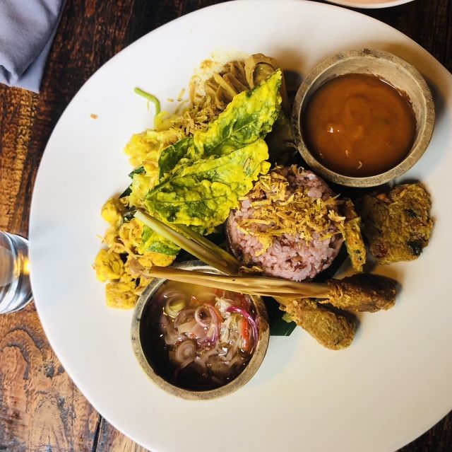 全素食餐廳，天然美味的 Dapur Usada