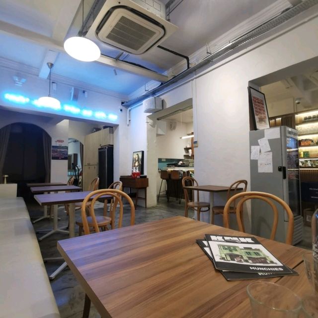 hip neighbourhood cafe