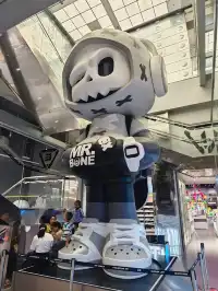 嶄新消閒娛樂商場