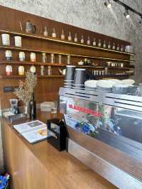 คาเฟ่สไตล์โปรตุเกส (GRAPh Phuket)