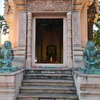 ไหว้ศาลเจ้าพ่อหลักเมือง และศาลหลักเมือง บุรีรัมย์'