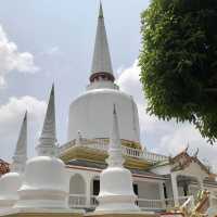 วัดธาตุน้อย เมืองคอน