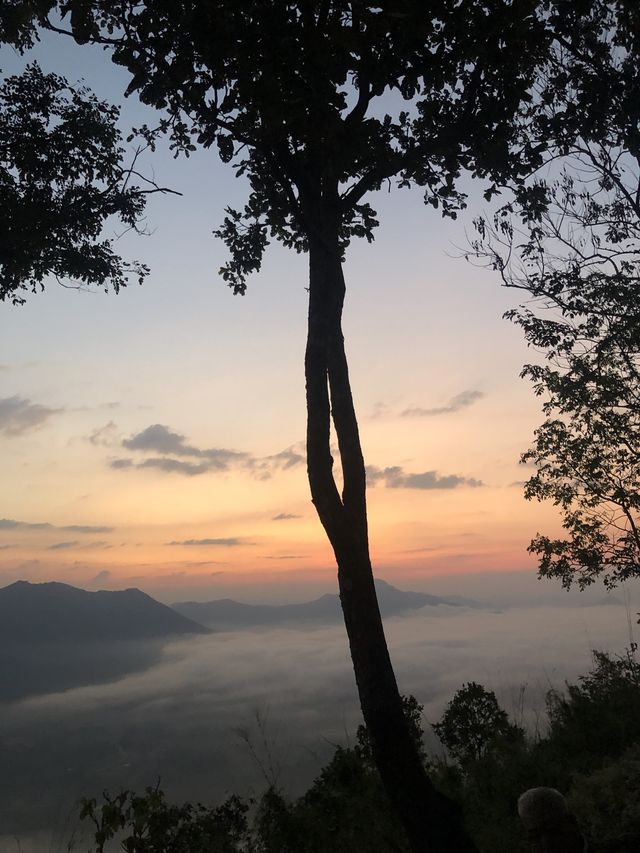 ขึ้นเขาไปชมทะเลหมอกกัน⛰️