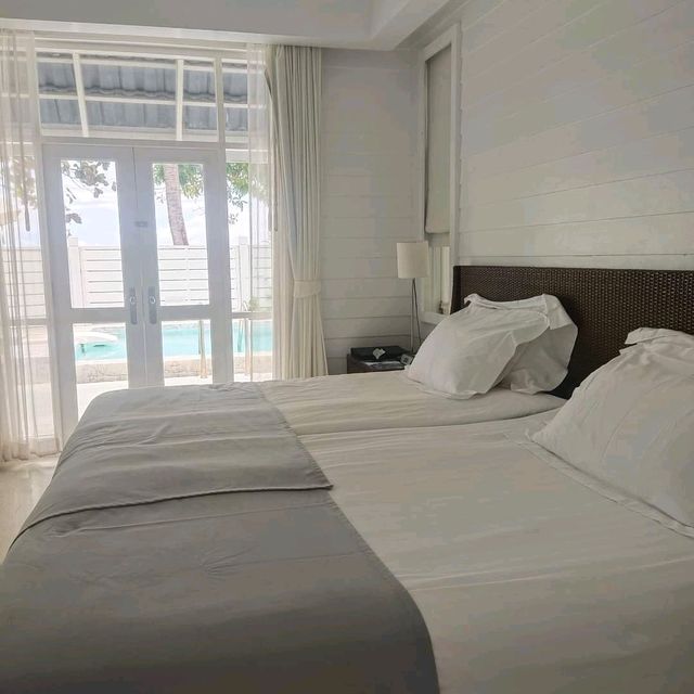 พูลวิลล่าแสนสบาย Centara  Grand Beach Resort &
