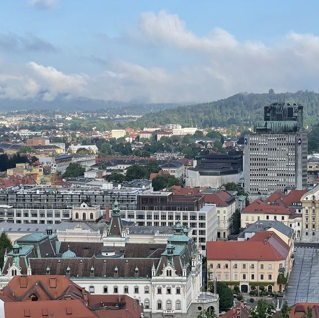 Dragon unfolds the Ljubljana Castle story 