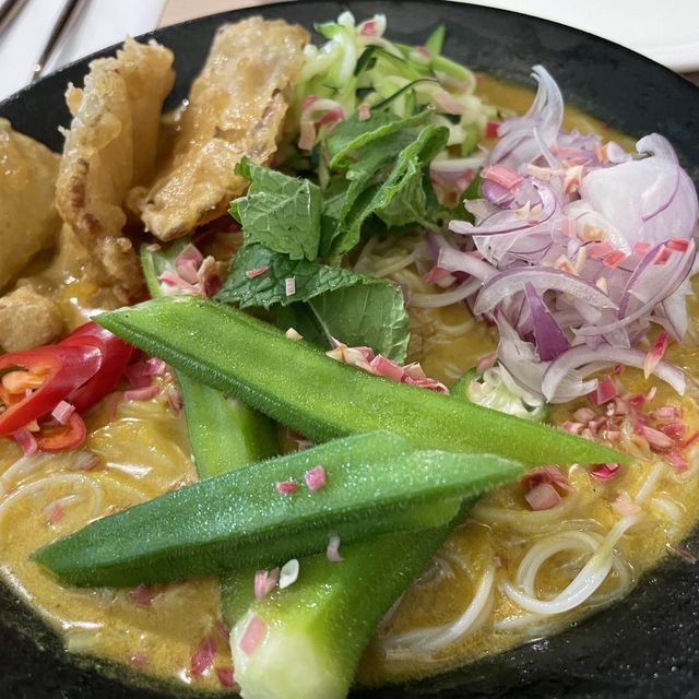 Thick Vermicelli Laksa Lemah  😋