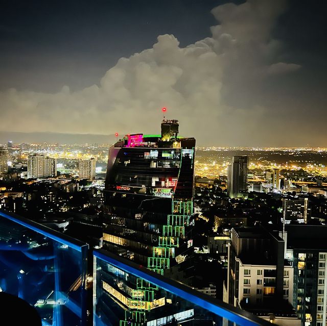 Fascinating night view at the rooftop bar Ocave Marriot Thonglor Bangkok 