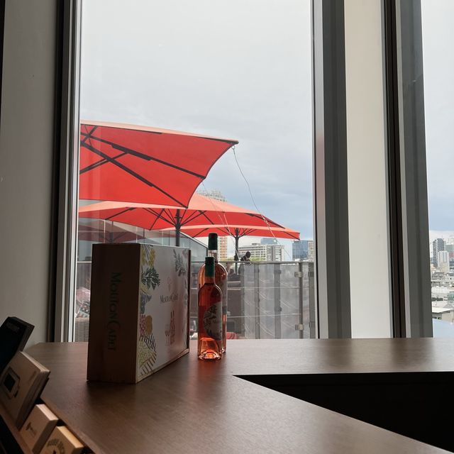 오모테산도에서 즐기는 시티뷰 루프탑 바, Two Rooms Grill Bar