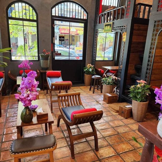 Lynlan Hostel & Cafe พักหาดใหญ่  ที่สุดจะไฉไล 