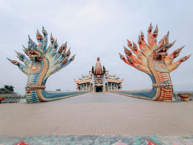 วัดบ้านไร่ หลวงพ่อคูณ จ. นครราชสีมา (โคราช)