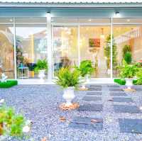 Grand’s Garden Cafe & Eatery