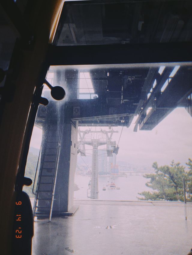 🇰🇷釜山松島半日遊👣松島的橋都有鐵網還有玻璃透明的設計🙈
