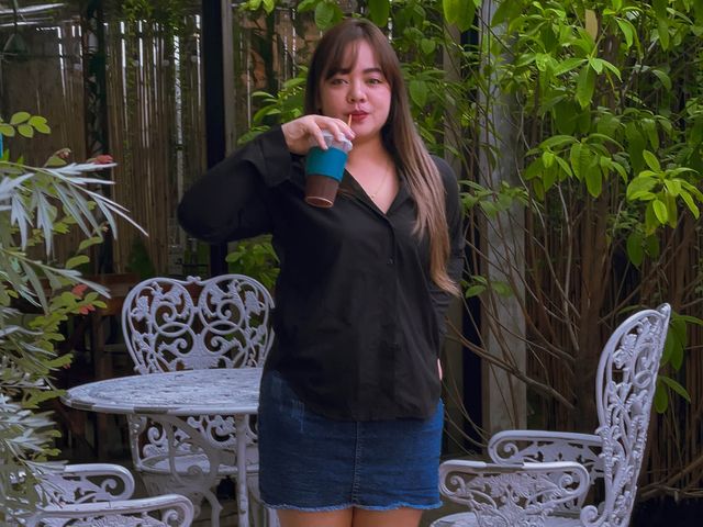 คาเฟ่บ้านไม้หลังเล็กๆ สไตล์อบอุ่น 